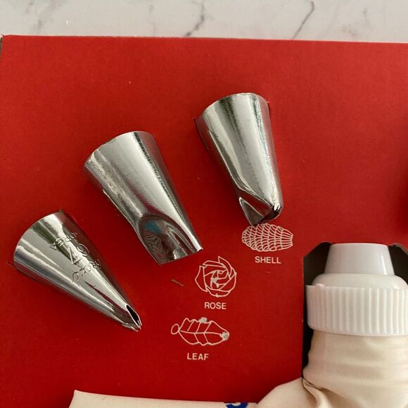 Vtg Ateco Fancy Cake Pastry 6-Designs Professional Decorating Set with Flex Bag - Picture 6 of 9
